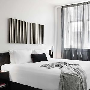 Superior One-Bedroom Apartment