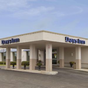 Days Inn By Wyndham London