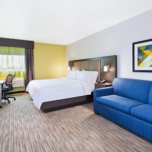 Holiday Inn Express Winnipeg Airport - Polo Park By Ihg