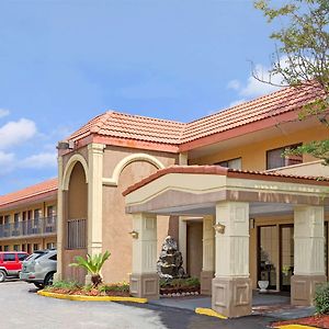 Economy Inn Jax-Op