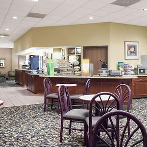 Quality Inn Columbus, Ms