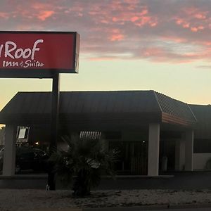 Red Roof Inn & Suites San Angelo