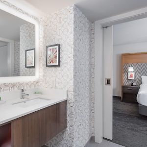 Queen Suite