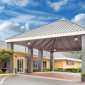 Days Inn By Wyndham Asheville/Mall