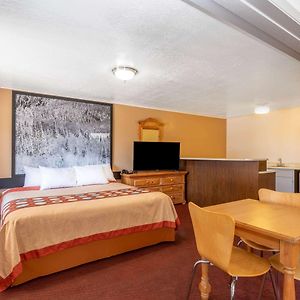 Family Queen Suite