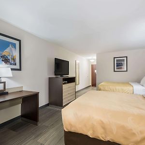 Queen Room Mobility accessible