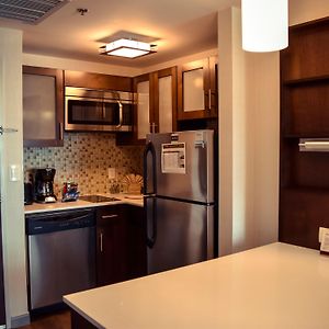 One-Bedroom King Suite