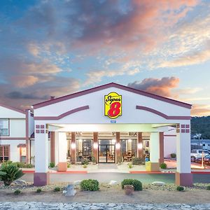 Super 8 By Wyndham Kerrville Tx