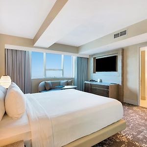Premium King Room