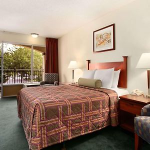Queen Room Disability Access