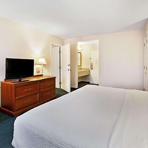 One-Bedroom King Suite