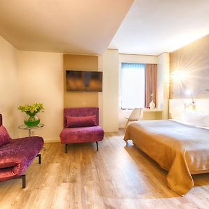 Executive Triple Room