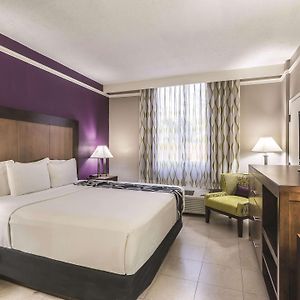 King Room Mobility or hearing accessible