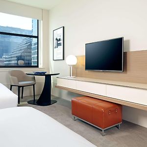 Upper Floors Queen Room