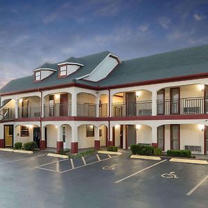 Travelodge Inn & Suites By Wyndham Norman