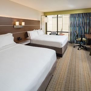 Queen Room Mobility accessible