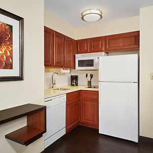 Standard Queen Suite