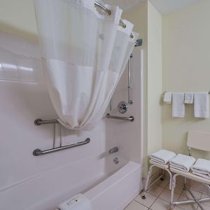 Queen Room Mobility accessible