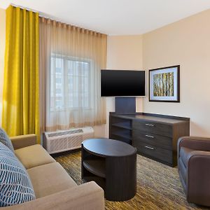 One-Bedroom King Suite