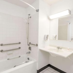 Queen Room Disability Access