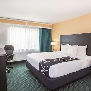 King Room Mobility or hearing accessible