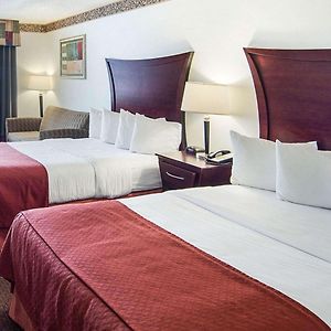 Queen Room Mobility accessible