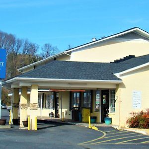 Baymont By Wyndham Front Royal Near Shenandoah National Park