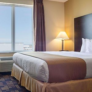 King Suite Mobility accessible