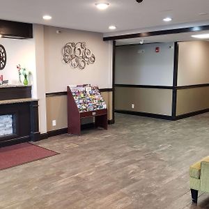 Travelodge By Wyndham Brooklyn Center