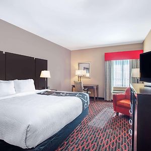 Deluxe  Room Mobility accessible