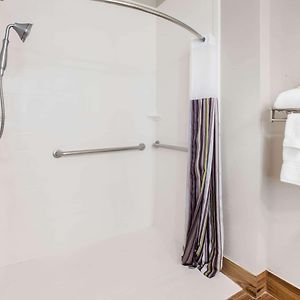 Executive  King Room Mobility accessible
