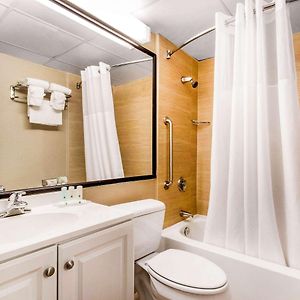 Queen Room Mobility accessible