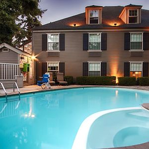 Wingate By Wyndham Bellingham Heritage Inn