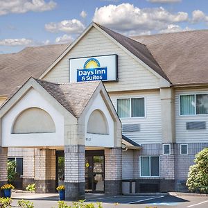 Days Inn & Suites By Wyndham Vancouver