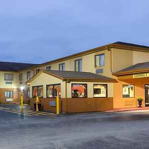 Super 8 By Wyndham Richmond