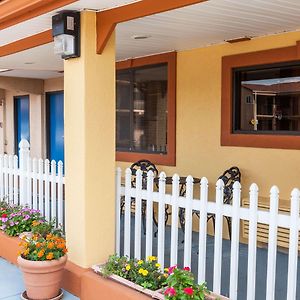 Red Carpet Inn Elkton