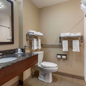 Double Suite Accessible Roll Shower Non Smoking