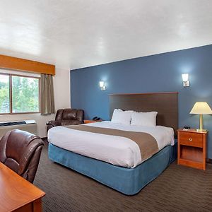 Two-Bedroom King Suite
