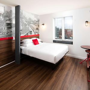 Queen Room Disability Access
