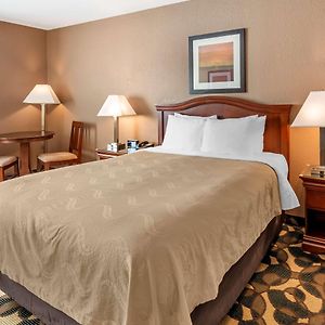 Queen Room Mobility accessible