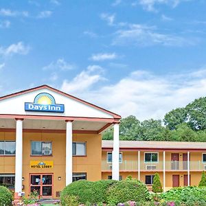 Days Inn By Wyndham Branford New Haven Conference Center