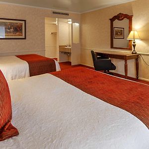 Quadruple Room Two Double Beds Non-Smoking
