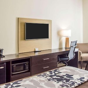 King Suite Mobility accessible