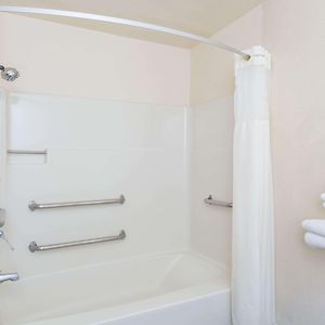 King Room Mobility accessible