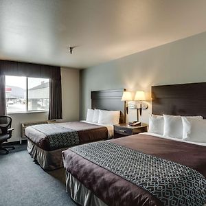 Queen Room Mobility accessible