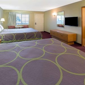 Super 8 By Wyndham Crescent City