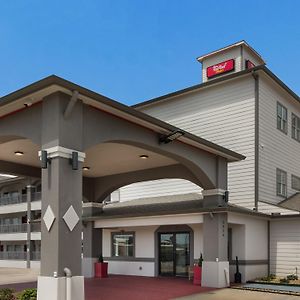 Red Roof Inn Plus + Galveston - Beachfront