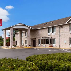 Econo Lodge Inn & Suites Fairview Heights St Louis