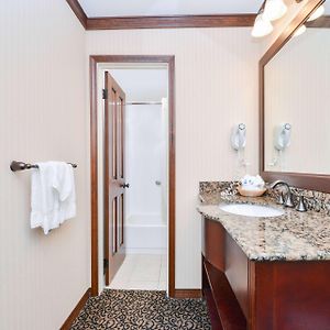 Ground Floor King Room