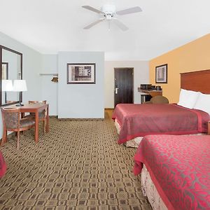 Superior Queen Suite